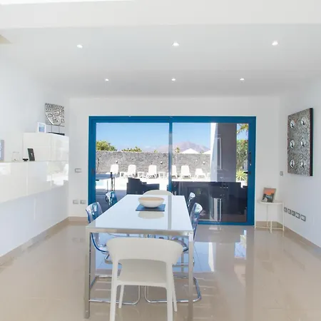 Botanica - Spacious, Heated Pool And Bbq, Sunny Terrace, Garden & Mountain Views Βίλα *