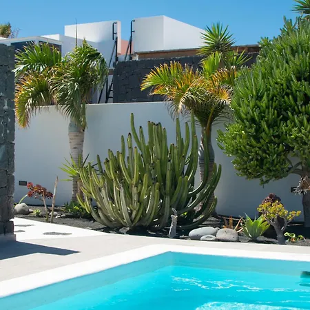Botanica - Spacious, Heated Pool And Bbq, Sunny Terrace, Garden & Mountain Views Πλάγια Μπλάνκα